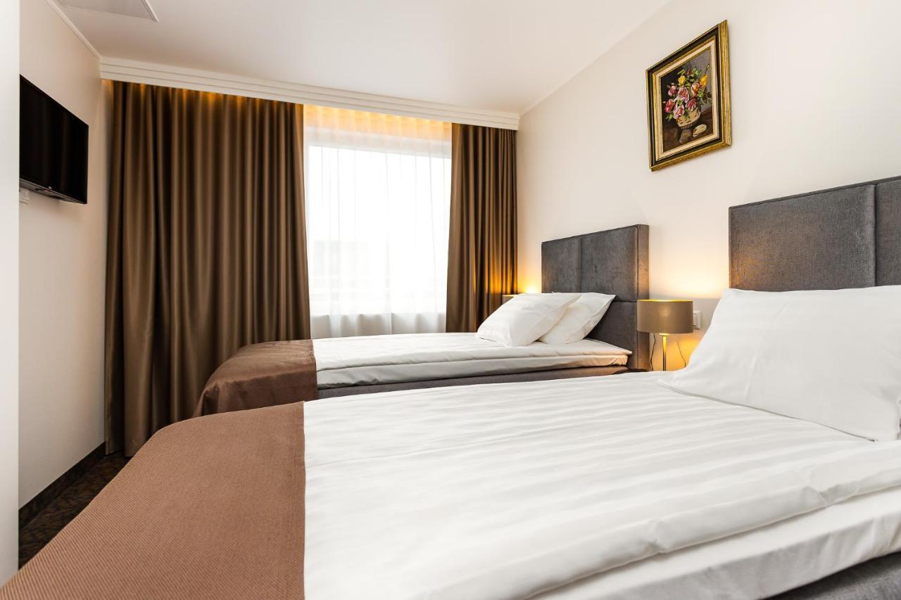 Adoryal Hotell Talin Exterior foto